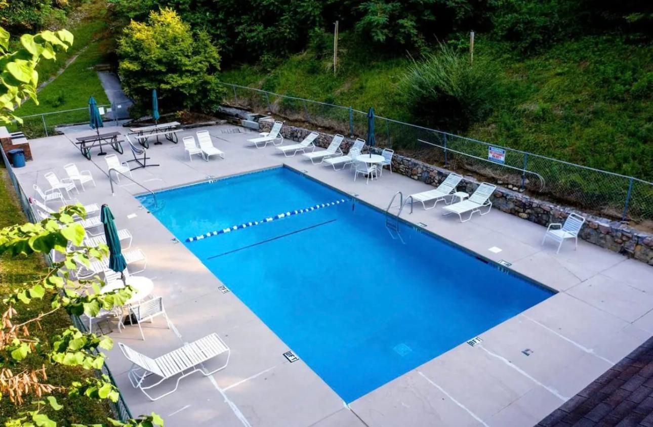 Bearadise Retreat At English Mountain Condo Sevierville Luaran gambar